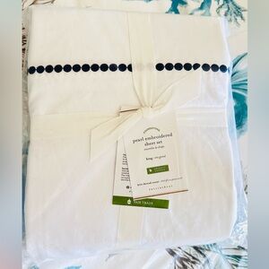 POTTERY BARN KING SHEET SET IN TWILIGHT ( dark blue)